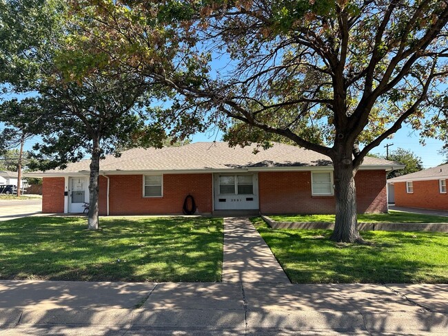 property at 2001 Austin