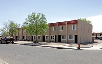 1515 8th St NW in Albuquerque, NM - Building Photo