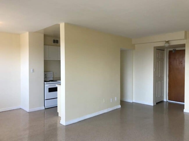 Wentworth Apartments