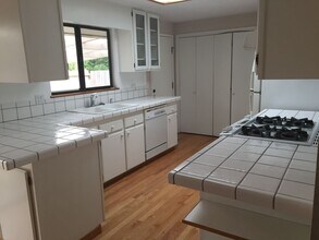 2292 Timothy Ct in Mckinleyville, CA - Building Photo - Building Photo