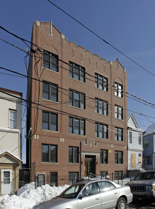 70 Lexington Ave in Jersey City, NJ - Foto de edificio