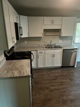 2413 Shawnee Dr in Sanford, NC - Building Photo - Building Photo