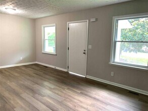 110 Raymond St in Jonesboro, GA - Building Photo - Building Photo