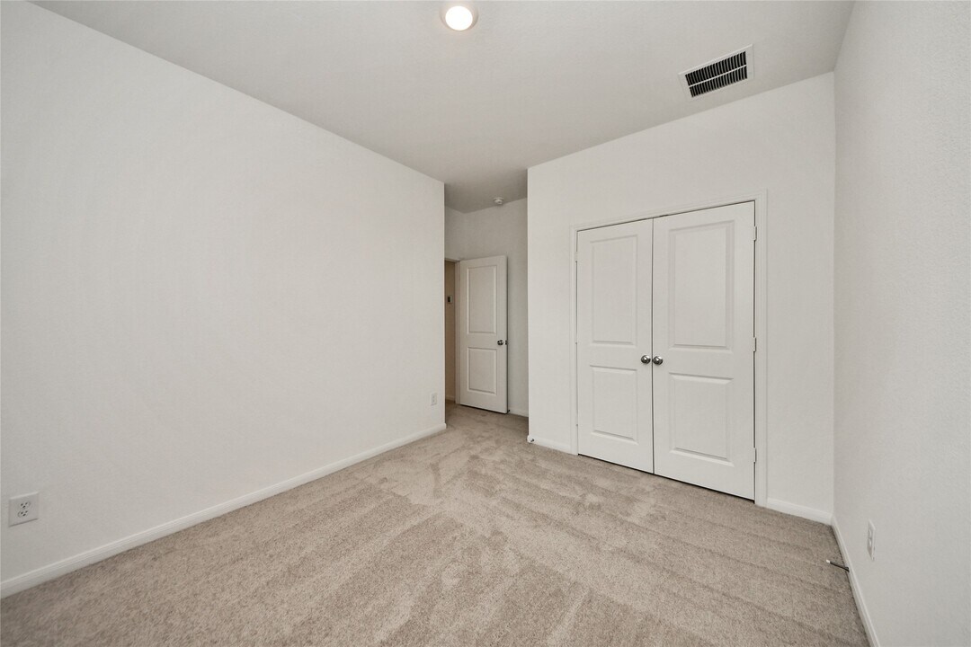 18010 Whitetail Run Ln in Houston, TX - Building Photo