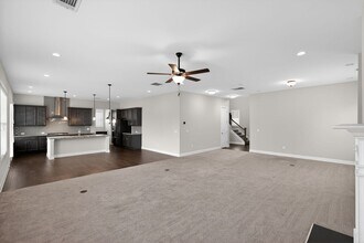 3745 Crestland Ln in Cumming, GA - Foto de edificio - Building Photo