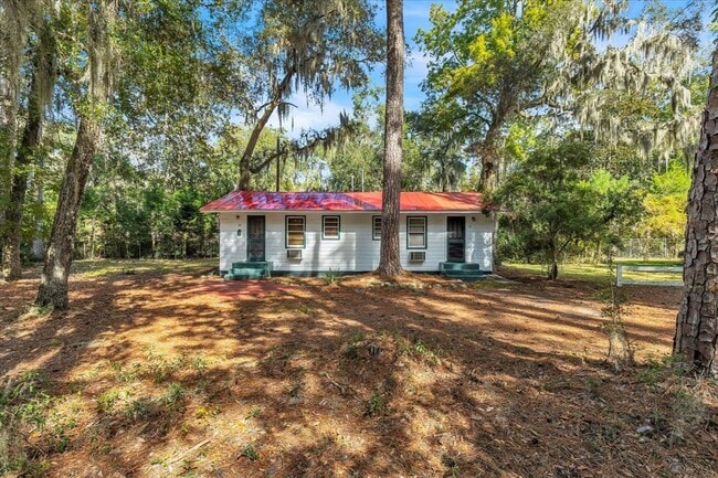 property at 14 Southwood Dr