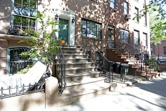 408 Clinton St in Brooklyn, NY - Building Photo - Building Photo
