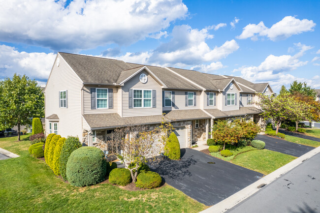 The Villas at Silver Creek in Mechanicsburg, PA - Building Photo - Building Photo