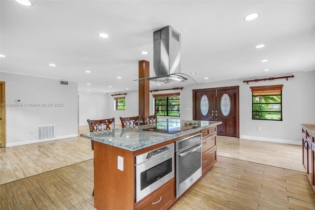 12845 SW 49th Terrace in Miami, FL - Building Photo - Building Photo