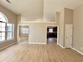 1080 Chandler Ridge Dr SE in Lawrenceville, GA - Building Photo - Building Photo