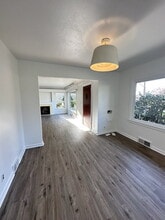 3908 SE Steele St in Portland, OR - Building Photo - Building Photo