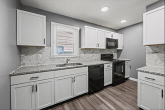 409 N Temple Ave in Indianapolis, IN - Building Photo - Building Photo