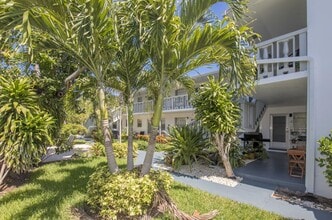 212 N K St Lake Worth, FL 33460 in Lake Worth Beach, FL - Foto de edificio - Building Photo