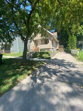 410 Church St in Iowa City, IA - Building Photo - Building Photo