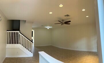 134 Ennis Ln in Jupiter, FL - Foto de edificio - Building Photo