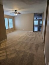 605 Snowy Orchid Dr in Desoto, TX - Building Photo - Building Photo