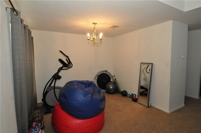 121 Pheasant Trail in Bastrop, TX - Building Photo - Building Photo