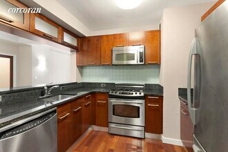 121 E 23rd St-Unit -: 10C in New York, NY - Building Photo - Building Photo