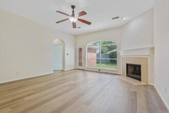 10222 Squirehill Ct in Houston, TX - Building Photo - Building Photo