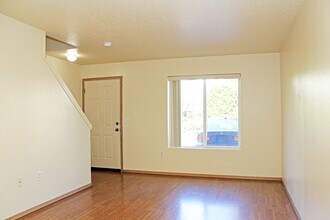 3548 SE 119th Ave in Portland, OR - Building Photo - Building Photo