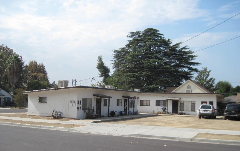 724 Grace St in Bakersfield, CA - Foto de edificio