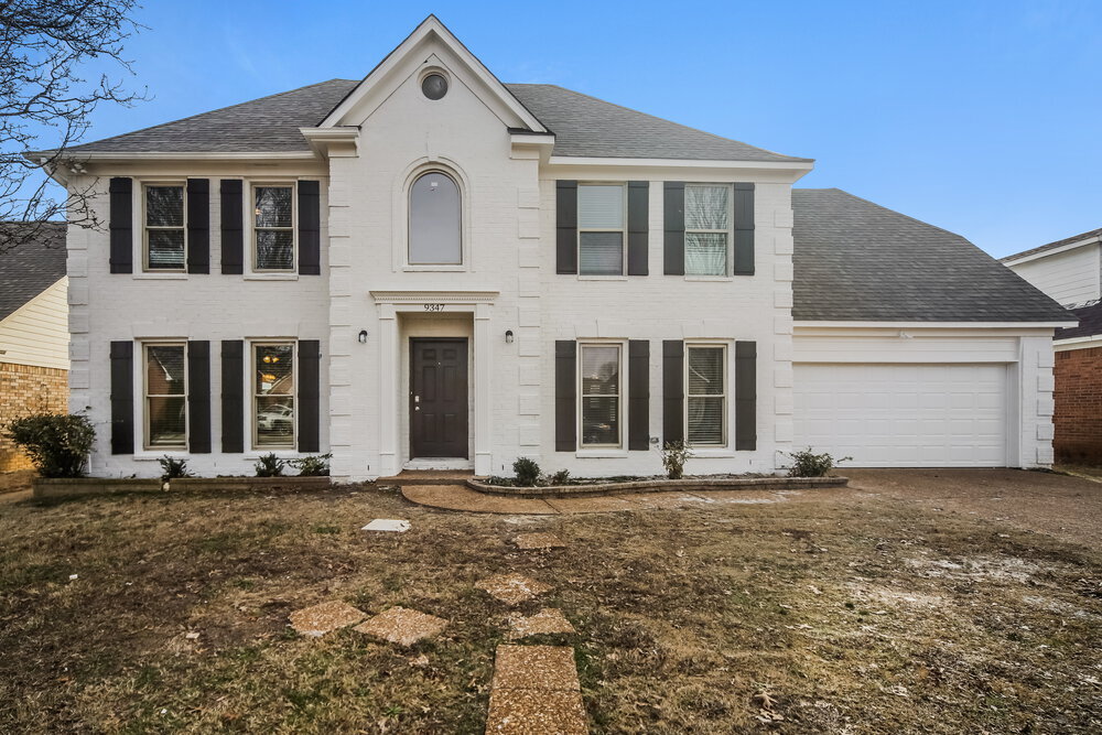 9347 Helmsley Dr in Cordova, TN - Building Photo
