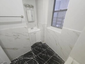 150 Broad St, Unit 3C in Newark, NJ - Building Photo - Building Photo