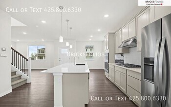 5115 86th Ave NE in Marysville, WA - Foto de edificio - Building Photo