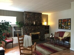 1100 Bemidji Ave N in Bemidji, MN - Building Photo - Building Photo