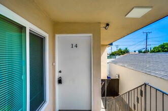 Long Beach Villas in Long Beach, CA - Foto de edificio - Building Photo