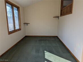 13807 Equestrian Dr in Burton, OH - Building Photo - Building Photo