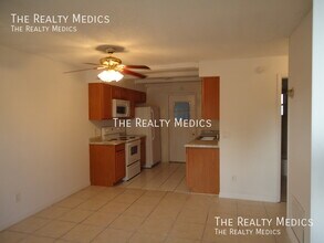 3226 Redditt Rd in Orlando, FL - Building Photo - Building Photo