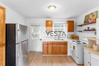 4 Katra Ln in Asheville, NC - Building Photo - Building Photo