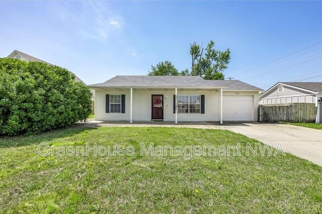 property at 2502 Parkcrest Dr