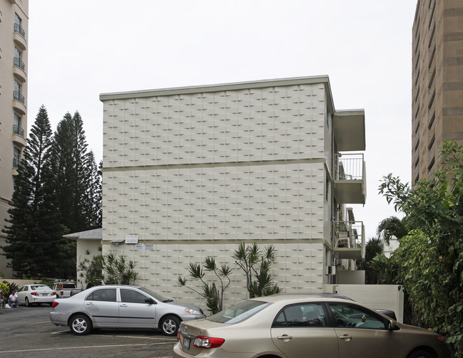 1234 Alexander St in Honolulu, HI - Foto de edificio - Building Photo