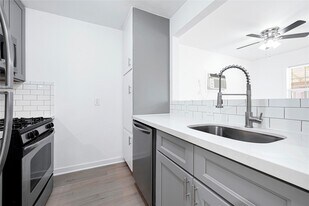 5718 Eskridge St in Houston, TX - Building Photo