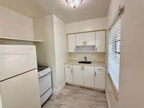 1615 Jefferson Ave in Miami Beach, FL - Building Photo - Building Photo