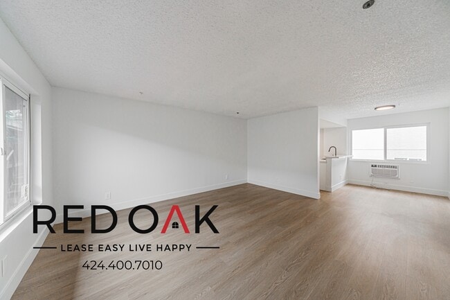 13910 Sayre St, Unit 25 in Los Angeles, CA - Building Photo - Building Photo