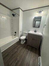 21205 Mary Lynn Dr in Brookfield, WI - Building Photo - Building Photo