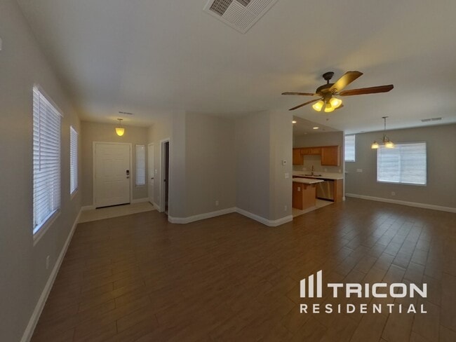 719 Easter Lily Pl in Henderson, NV - Building Photo - Building Photo