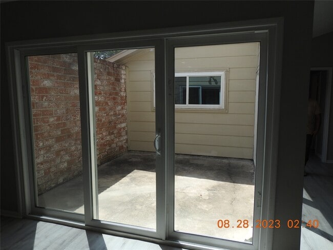 property at 22 Chapparal Ct