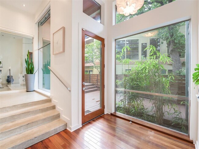1621 W 12th St in Austin, TX - Building Photo - Building Photo