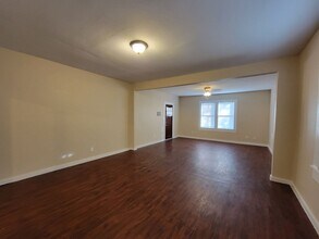 1111 Gibbs St in San Antonio, TX - Building Photo - Building Photo