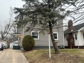 2316 Yale Blvd in Springfield, IL - Building Photo