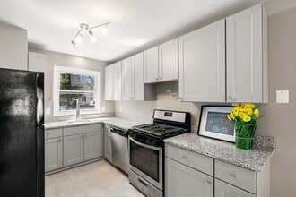 4A Emerald Dr in Barnegat, NJ - Building Photo - Building Photo