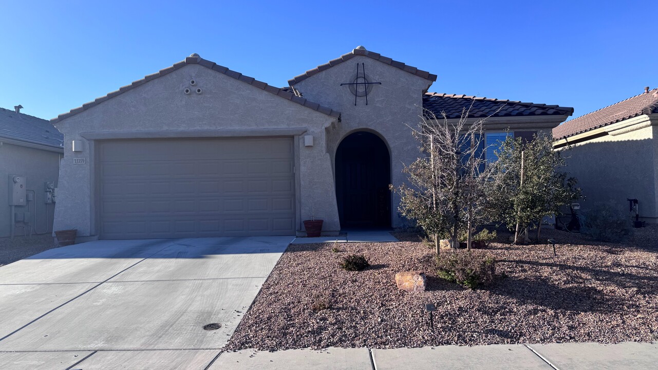 13359 E Franco Pl in Tucson, AZ - Building Photo