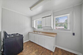 8402 Brockton St-Unit -2 in Houston, TX - Building Photo - Building Photo