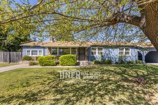 2501 Laurence Ave in Carmichael, CA - Building Photo