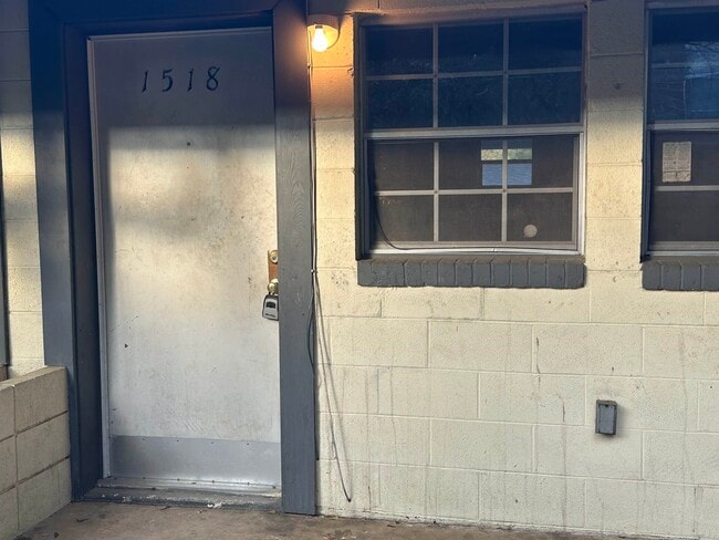 1518 Arizona St in Tallahassee, FL - Building Photo - Building Photo
