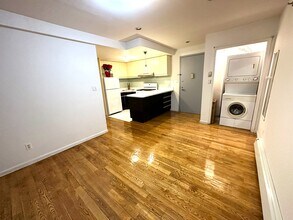 13203 Sanford Ave, Unit #7E in Flushing, NY - Foto de edificio - Building Photo